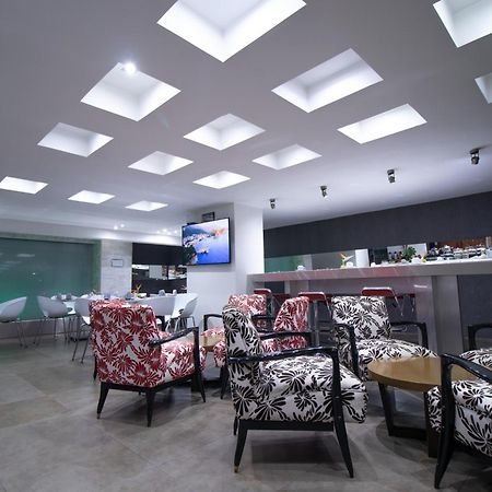 San Simon Hotel Pereira By Soratama المظهر الخارجي الصورة The lounge at the airport.