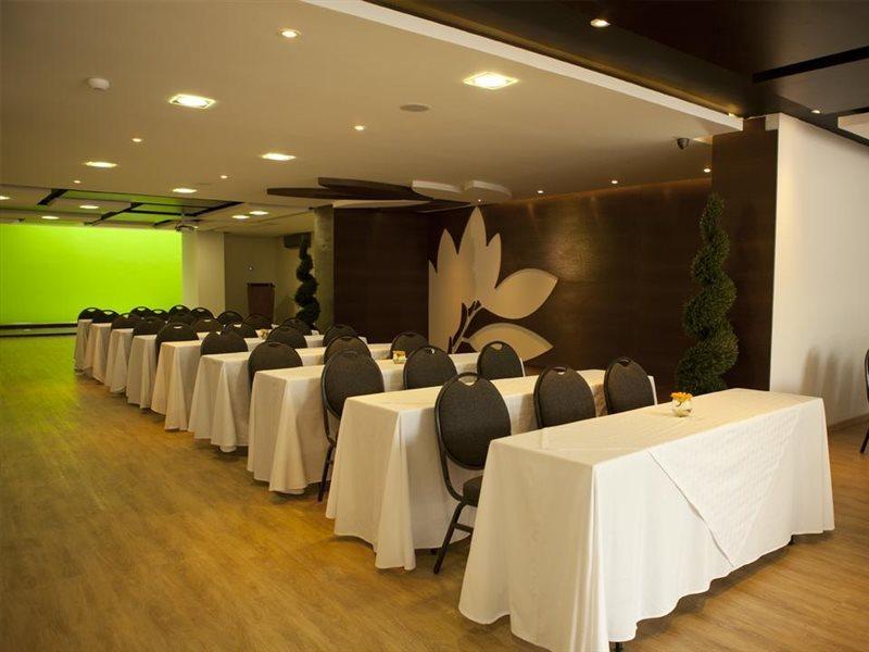San Simon Hotel Pereira By Soratama المظهر الخارجي الصورة Meeting room