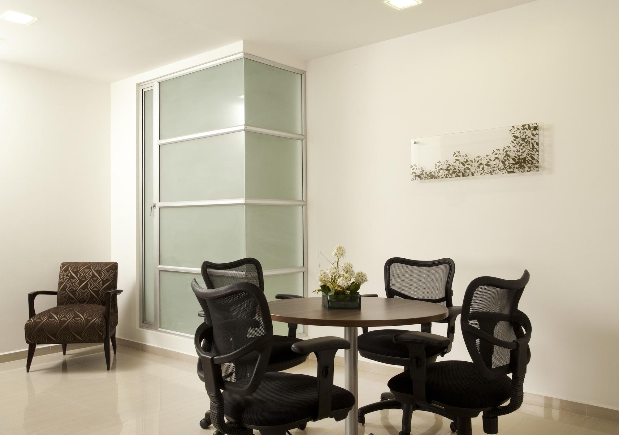 San Simon Hotel Pereira By Soratama المظهر الخارجي الصورة A typical meeting room